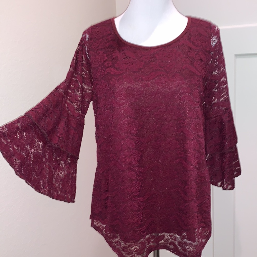 NWT Rue JuJu Lace Bell Sleeve Blouse